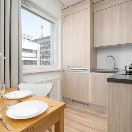 Stylish With Balcony Near Market By Renters Lejlighed *