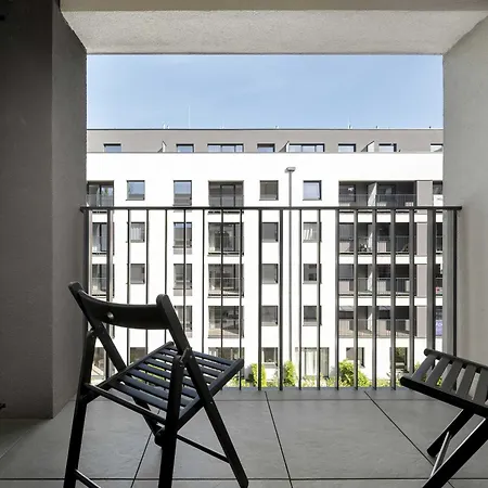 Stylish With Balcony Near Market By Renters Lejlighed Wrocław