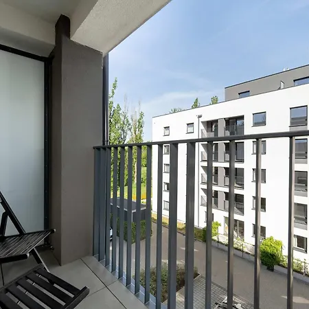 Stylish With Balcony Near Market By Renters Wroclaw